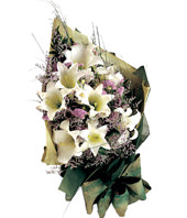 8 White Lilies, Statice, Sea Lavender & Beargrass