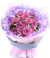 21 Purple roses with baby's breath and green foliages