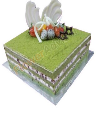 1/2 KG Green Tea Cake With Bouquet of 6 Roses