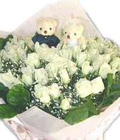 99 White or Pink roses,A pair of bear