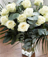 12 White Roses,Vase included