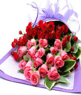 Mixed Roses Bouquet,Red roses 15, Pink roses 18, few green leaves 