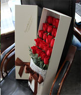 19 red roses gift box 