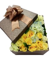 Box of Yellow flower with hydrangea in Box. Size 21x21