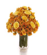 12 Yellow Roses with Daisies in a Glass Vase