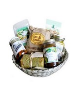 Organic basket with pate, ginger lime tea, dried herring, gourmet coffee and more
